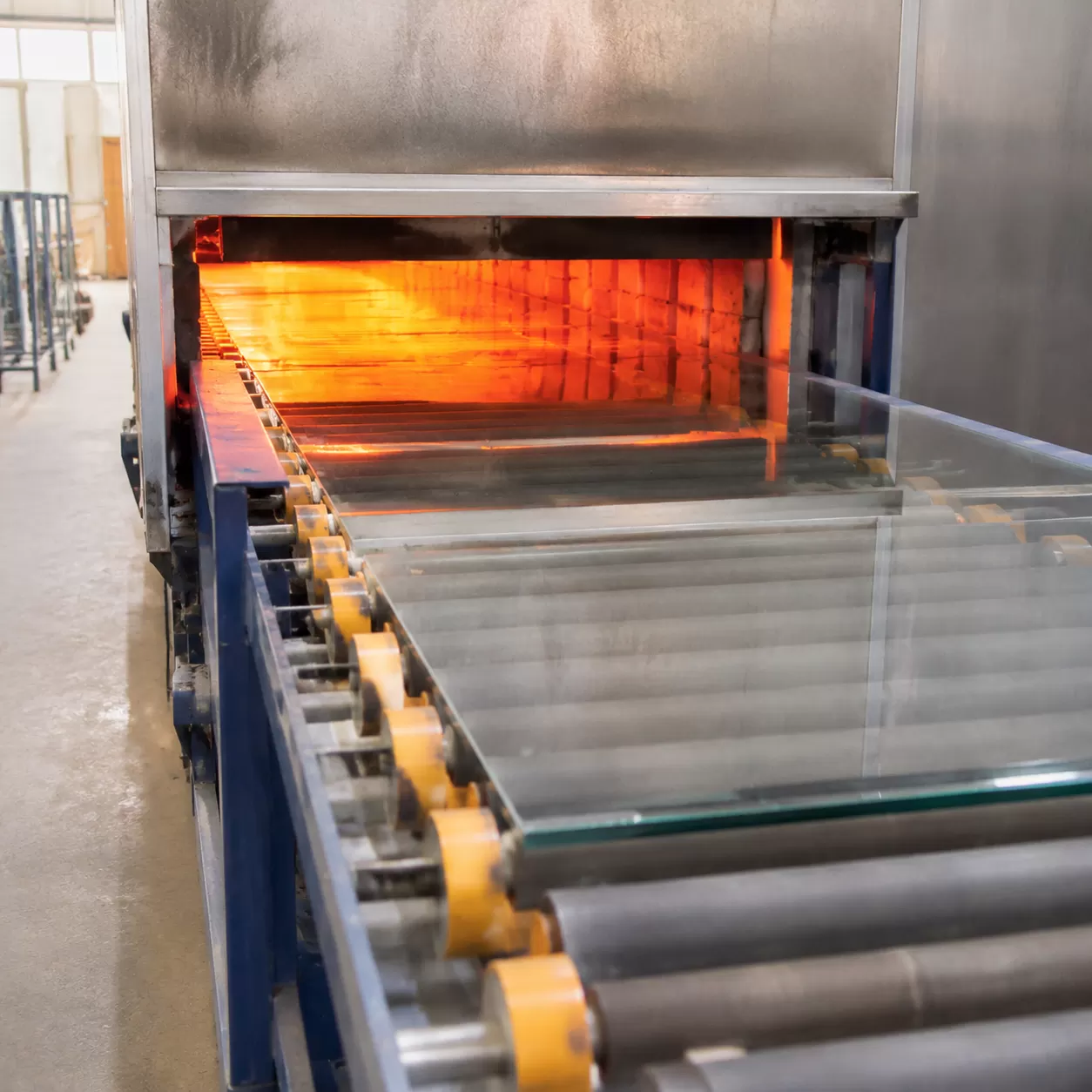 Processus de recuit et de détente des contraintes du verre