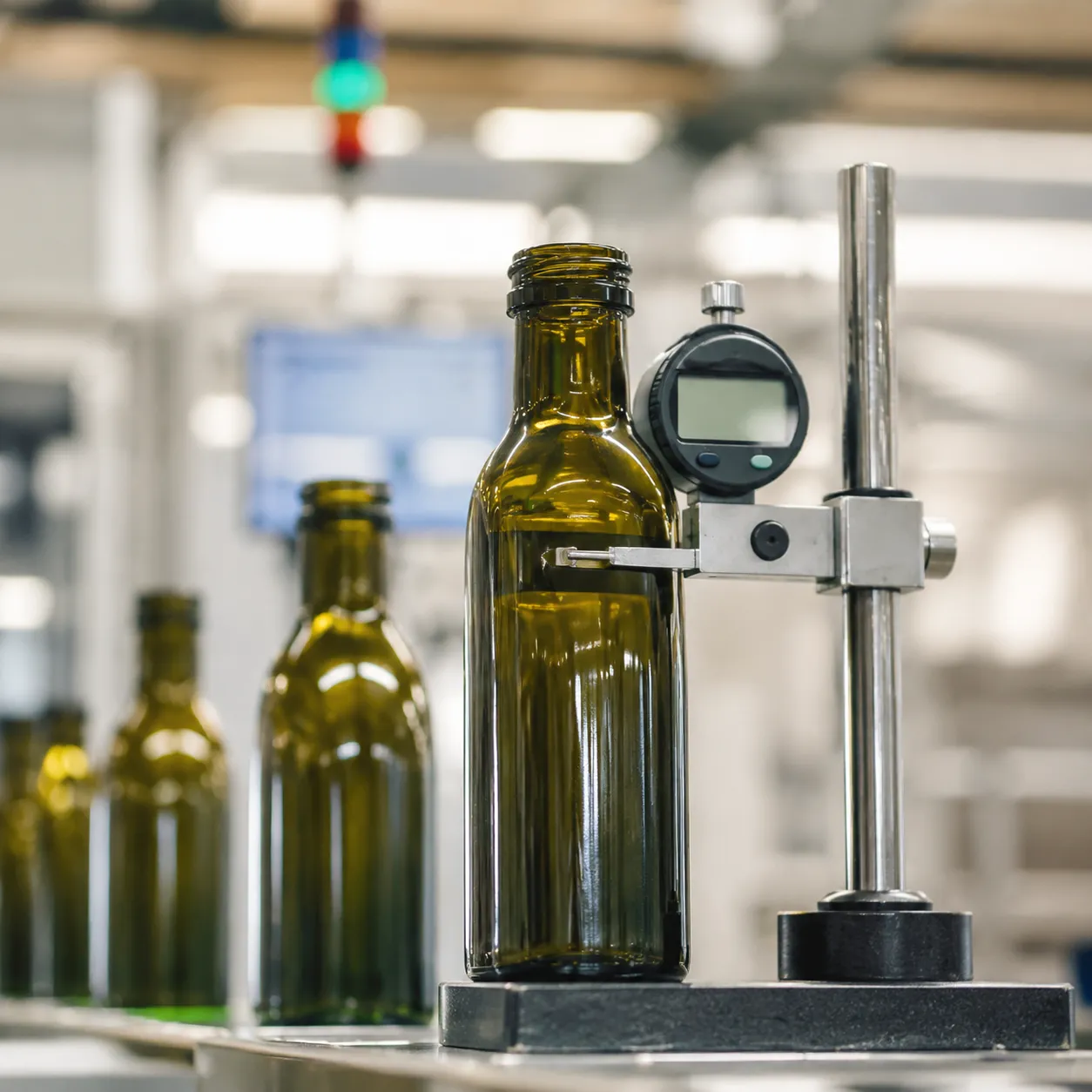 glass bottle wall thickness standard